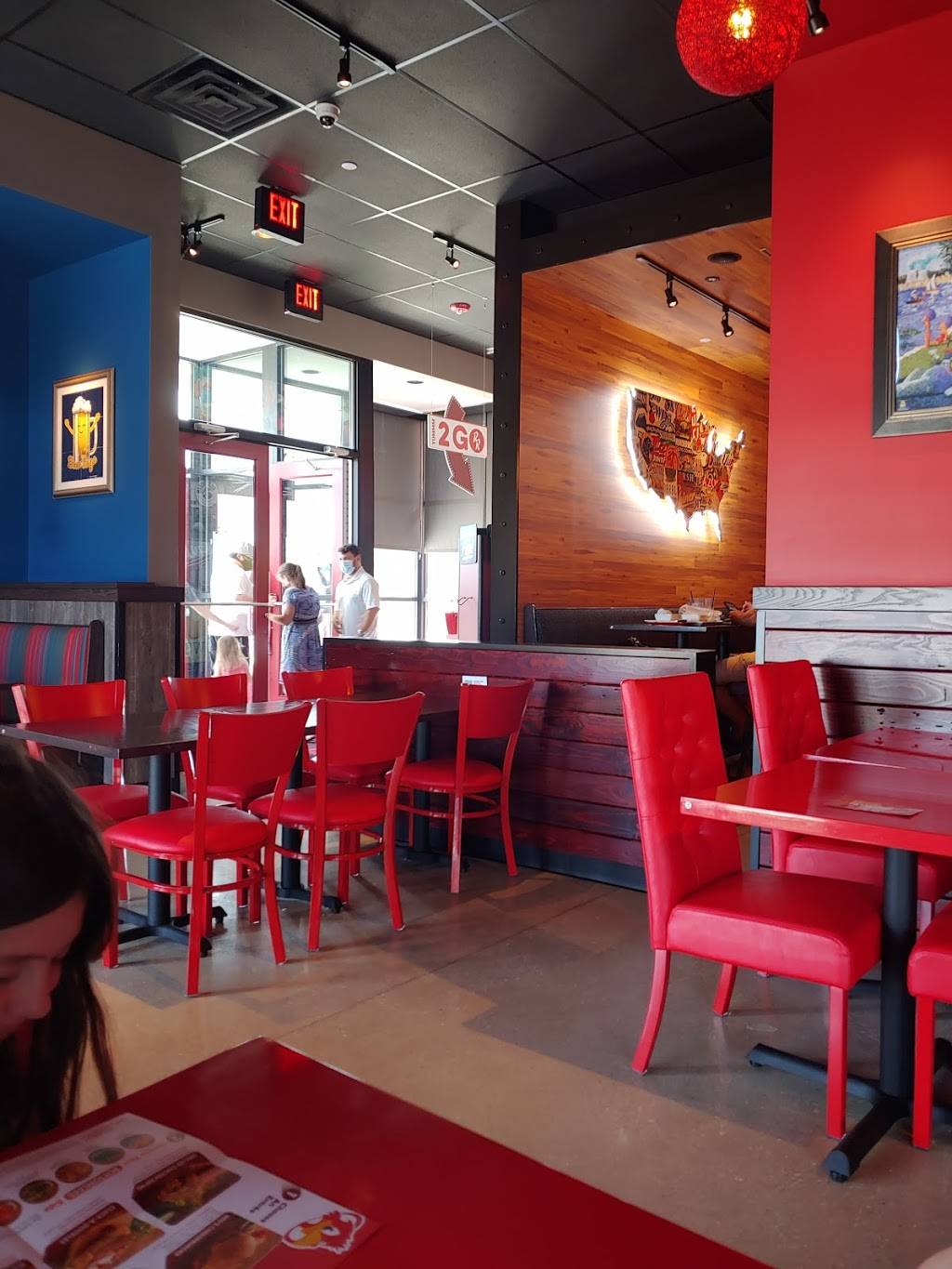 Red Robin Gourmet Burgers and Brews | restaurant | 40 N Dupont Hwy, Dover, DE 19901, USA | 3024593300 OR +1 302-459-3300