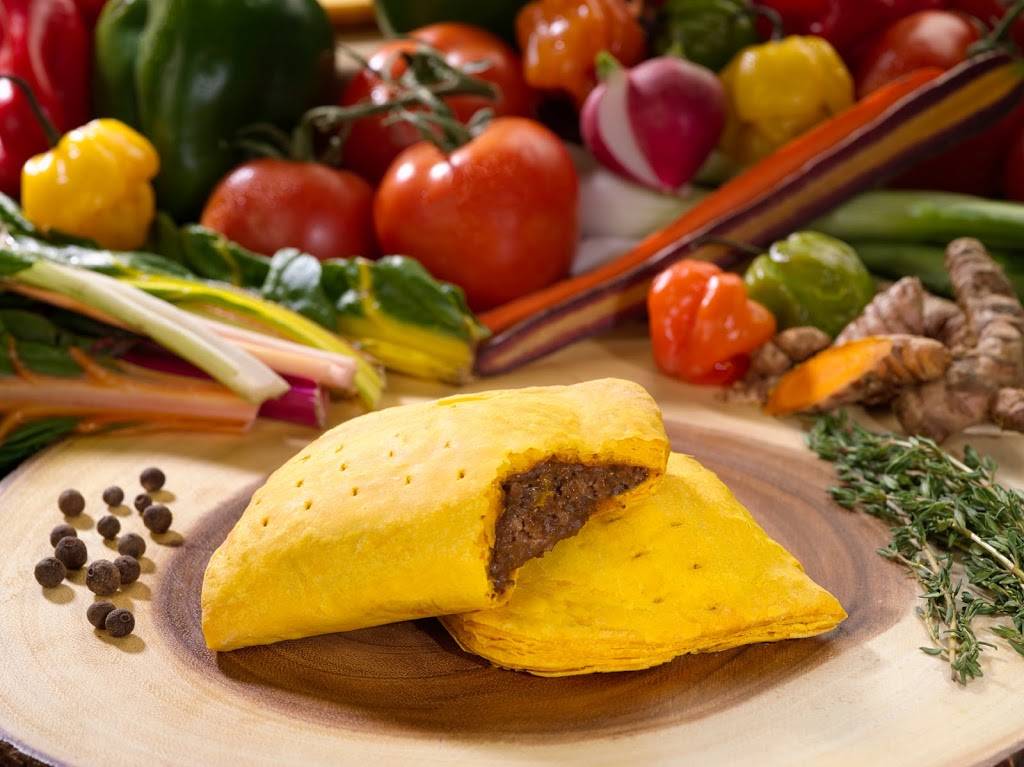 Golden Krust Caribbean Restaurant | restaurant | 1700 Wilson Ave #195, North York, ON M3L 1B2, Canada | 6473585423 OR +1 647-358-5423