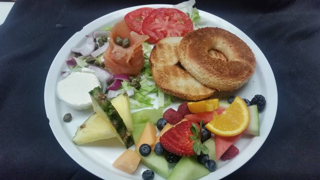 Resto De La Montée | restaurant | 316 Montée du Comté, Les Coteaux, QC J7X 1A8, Canada | 4502172226 OR +1 450-217-2226