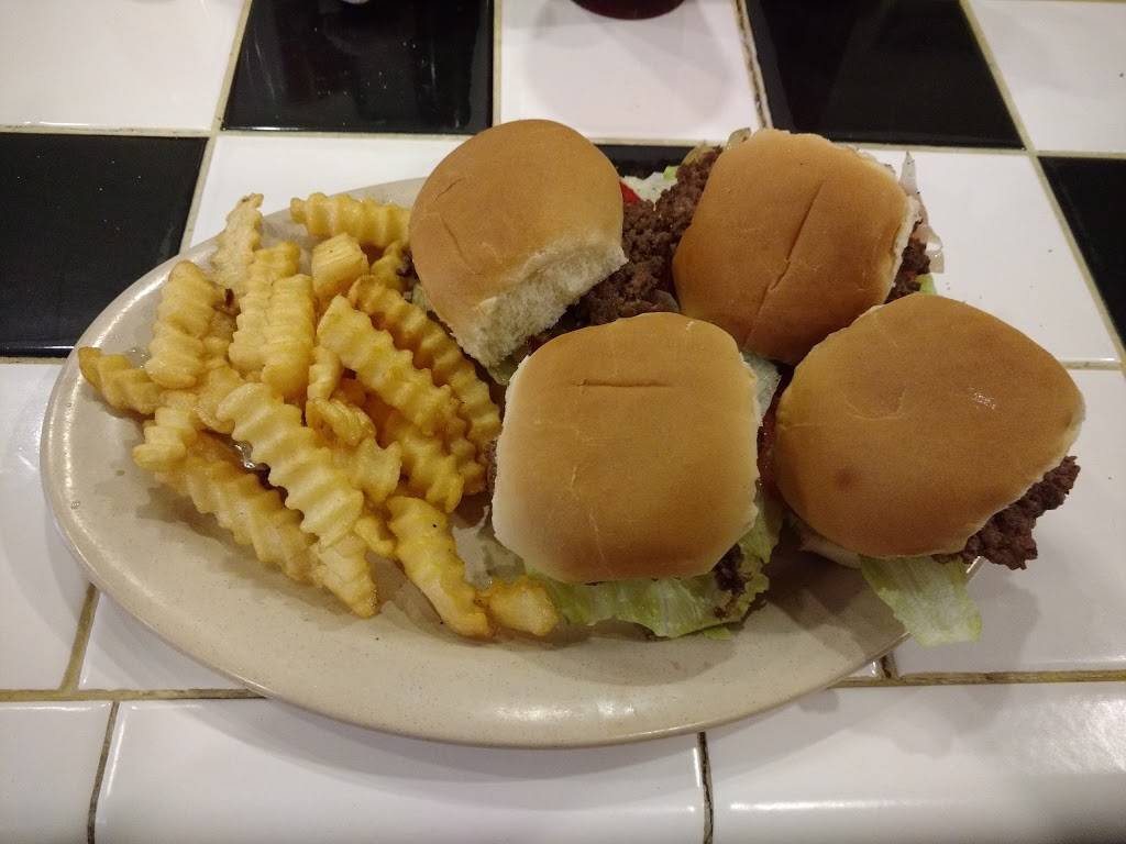 Dinner Bell | restaurant | 305 S Main St, Salem, IN 47167, USA | 8128835744 OR +1 812-883-5744