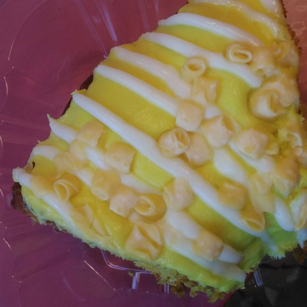 Rooster King Fried Chicken | restaurant | 216 NW Broad St E, Fairburn, GA 30213, USA | 7707743366 OR +1 770-774-3366