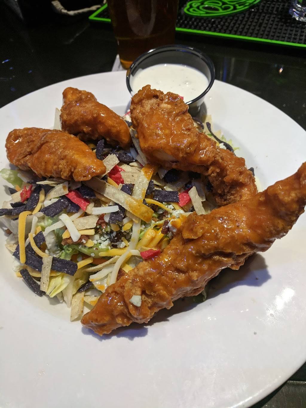 Wild Pitch Sports Bar & Grill | restaurant | 2390 Parkwood Blvd, Frisco, TX 75034, USA | 2146184450 OR +1 214-618-4450