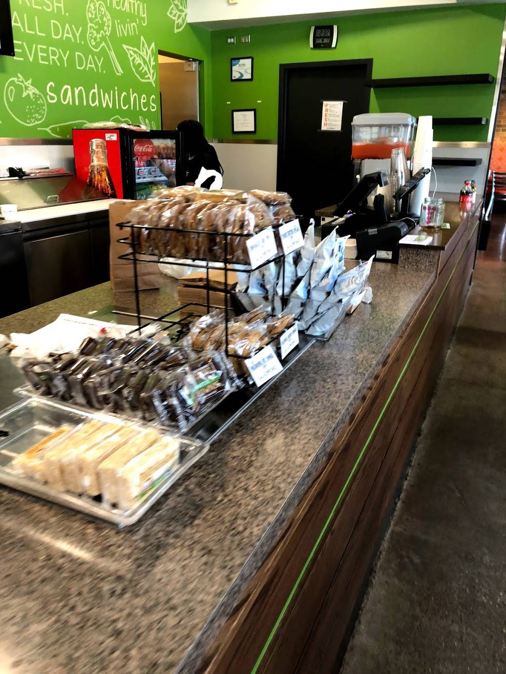 Saladworks | restaurant | 8500 Henry Avenue Store #29, Philadelphia, PA 19128, USA | 2154825750 OR +1 215-482-5750