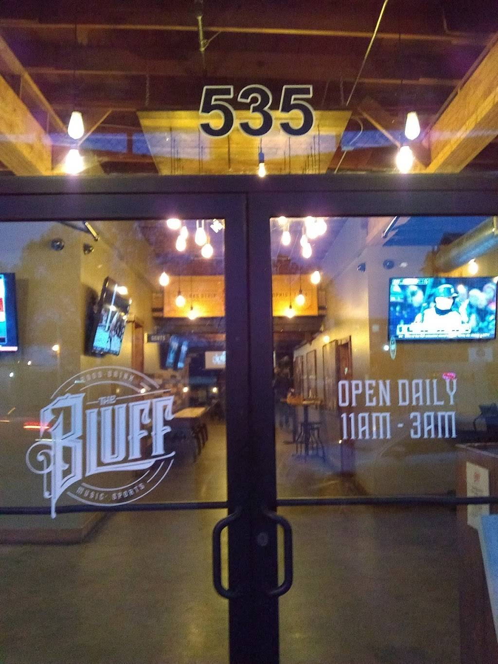 The Bluff | restaurant | 535 S Highland St, Memphis, TN 38111, USA | 9014547771 OR +1 901-454-7771