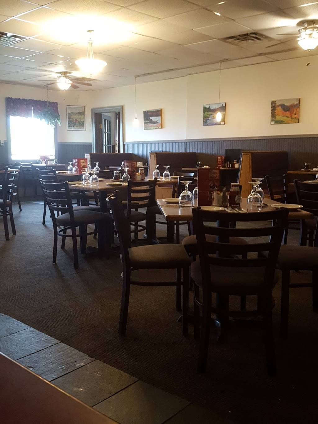 Bass Water Grill | restaurant | 287 S State Rd, Cheshire, MA 01225, USA | 4137431911 OR +1 413-743-1911