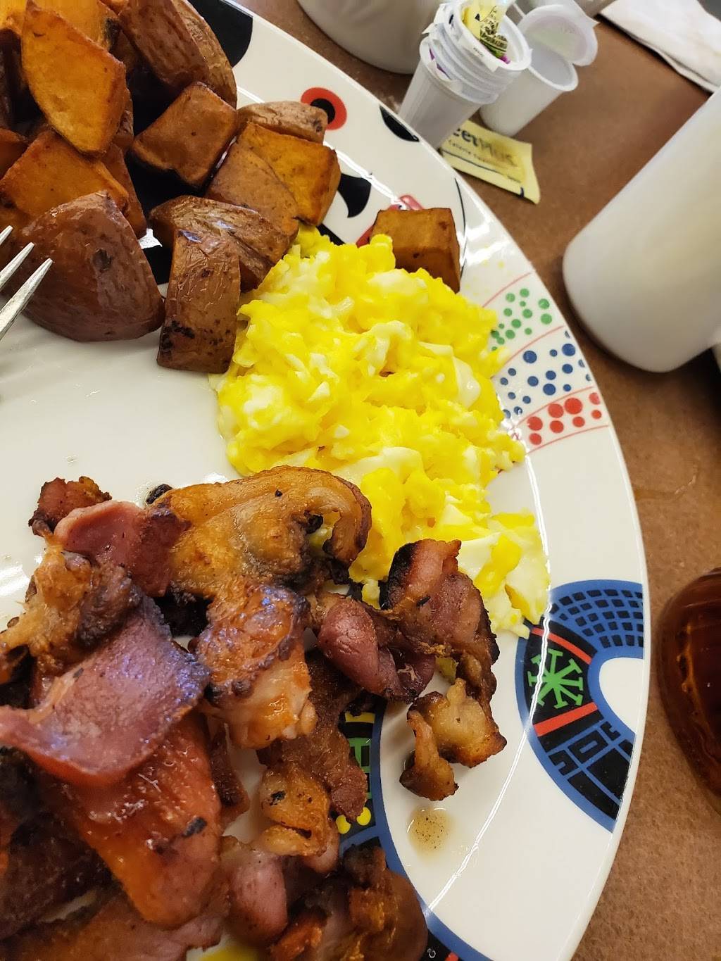 MEGA DINER | restaurant | 750 S BOULDER HWY DUITE 100, Henderson, NV 89015, USA | 7024633771 OR +1 702-463-3771