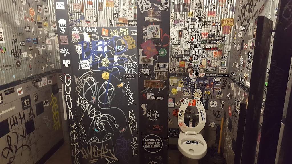 Larimer Lounge | restaurant | 2721 Larimer St, Denver, CO 80205, USA | 3032911007 OR +1 303-291-1007