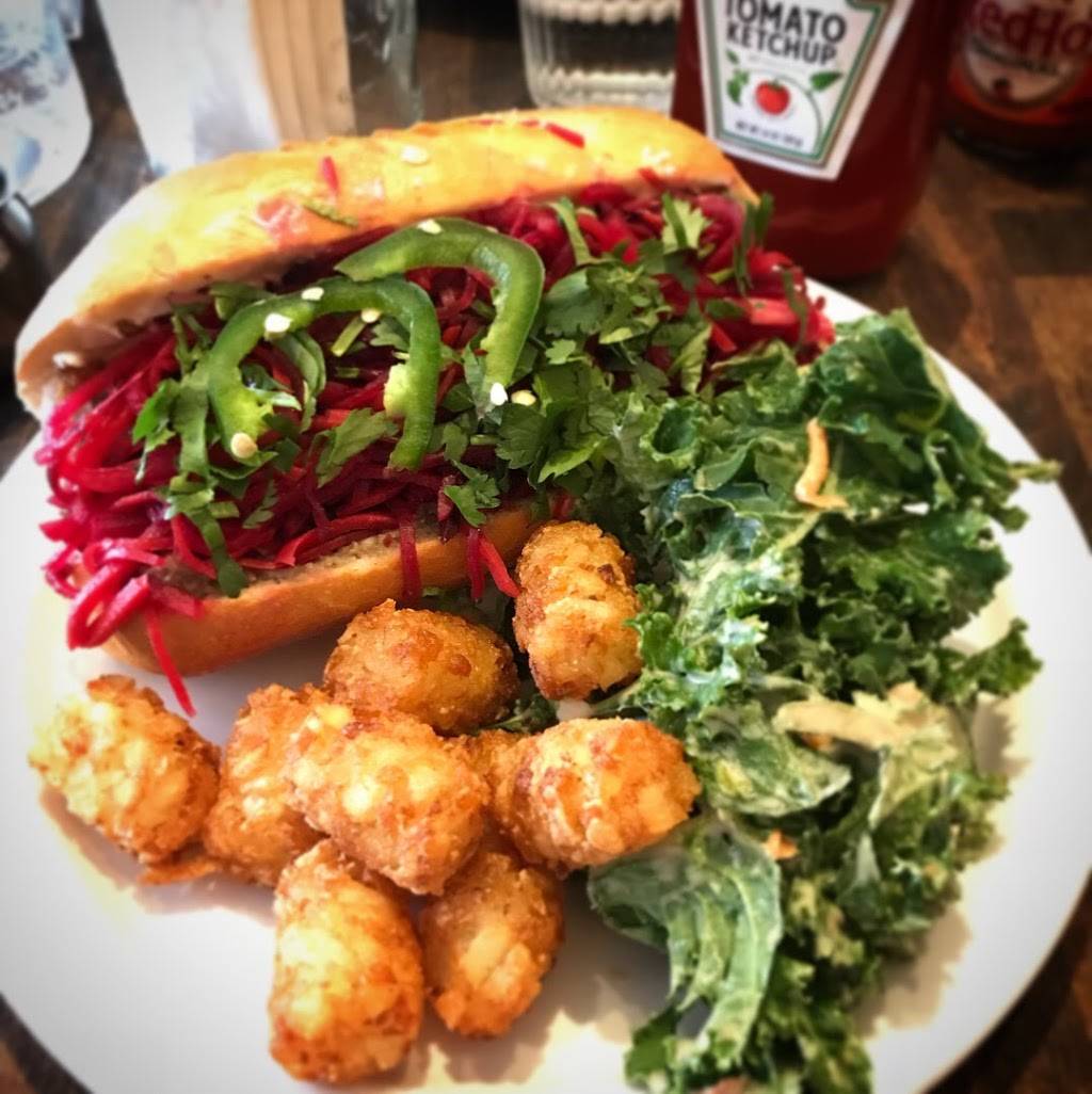 Onion Maiden | restaurant | 639 E Warrington Ave, Pittsburgh, PA 15210, USA | 4125867347 OR +1 412-586-7347