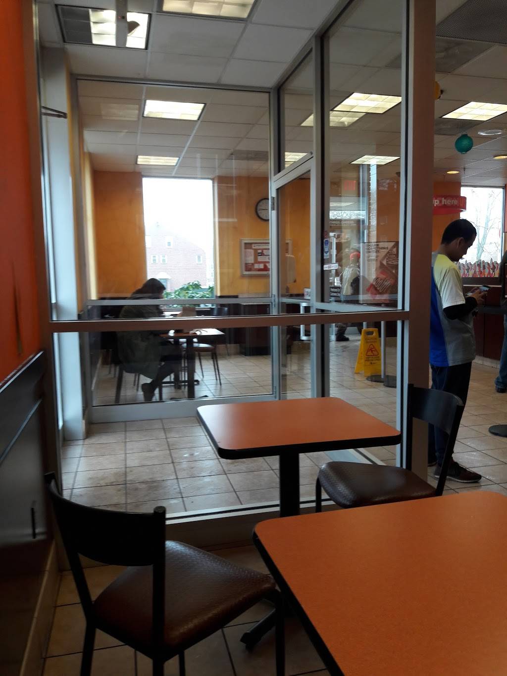 Dunkin | cafe | 889 State St, New Haven, CT 06511, USA | 2037826171 OR +1 203-782-6171