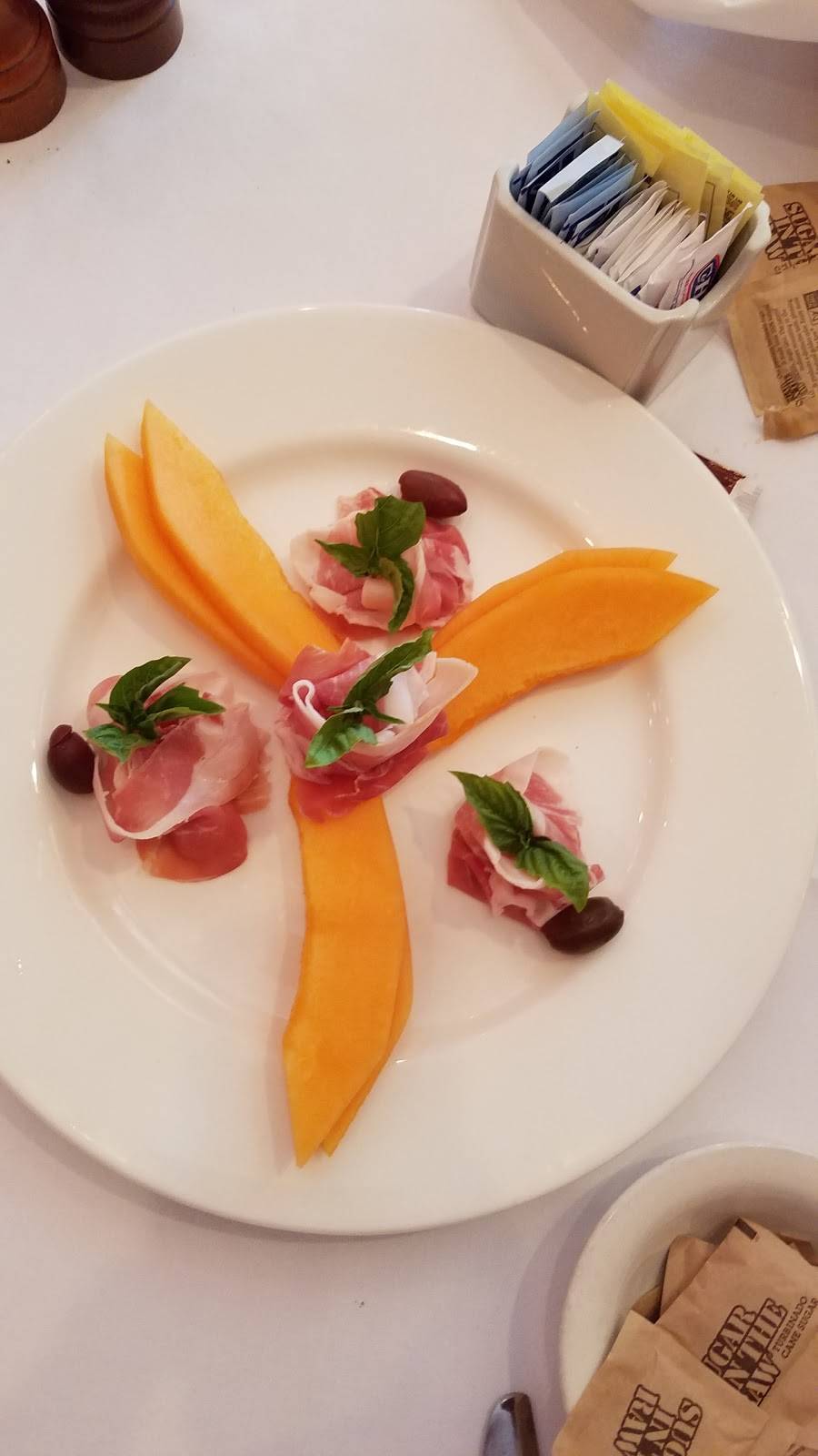 La Scala | restaurant | 434 N Canon Dr, Beverly Hills, CA 90210, USA | 3102750579 OR +1 310-275-0579