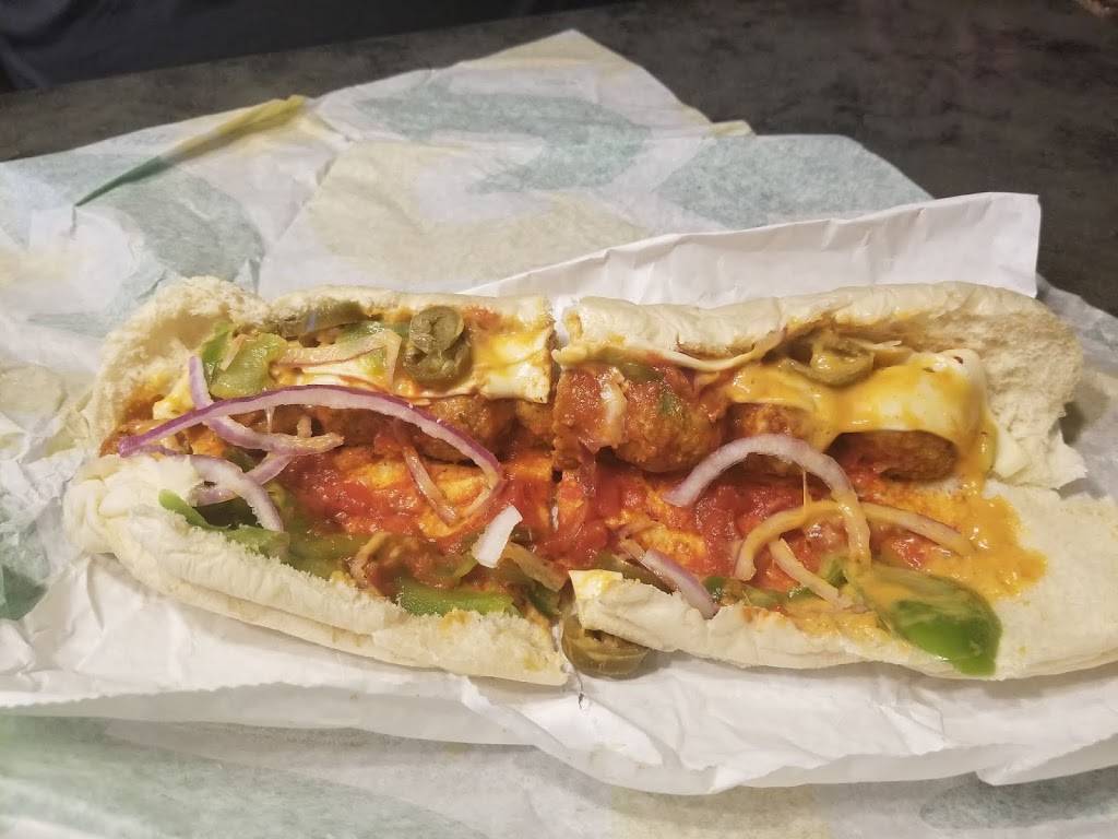 Subway | meal takeaway | 3201 E Manawa Dr, Council Bluffs, IA 51503, USA | 7123661551 OR +1 712-366-1551