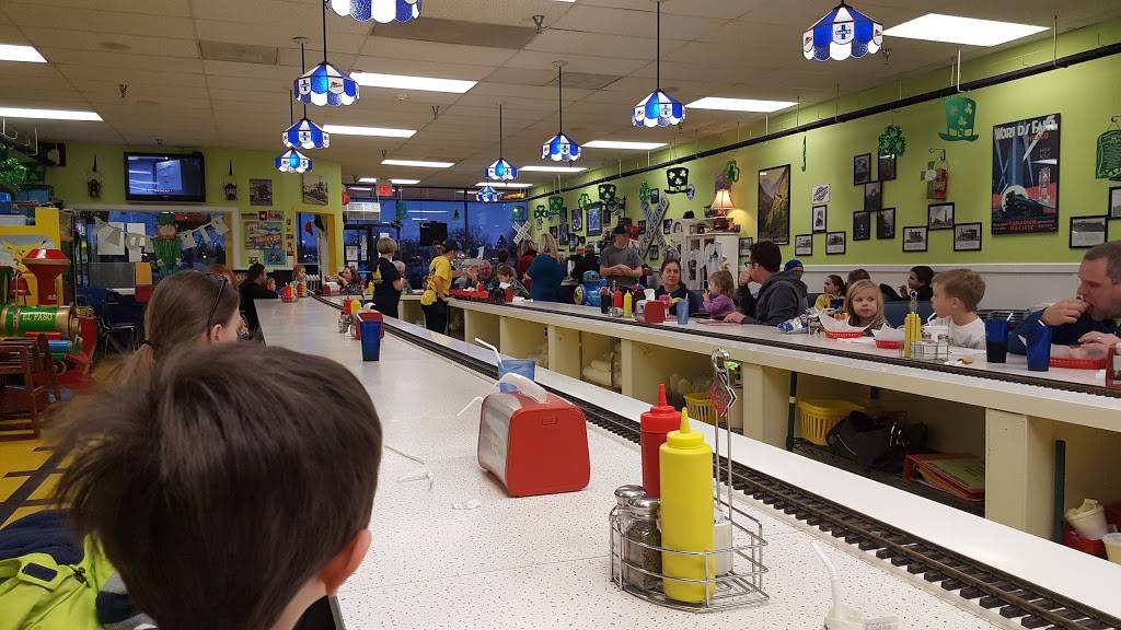 All Aboard Diner | restaurant | 1510B 75th St, Downers Grove, IL 60516, USA | 6303228960 OR +1 630-322-8960