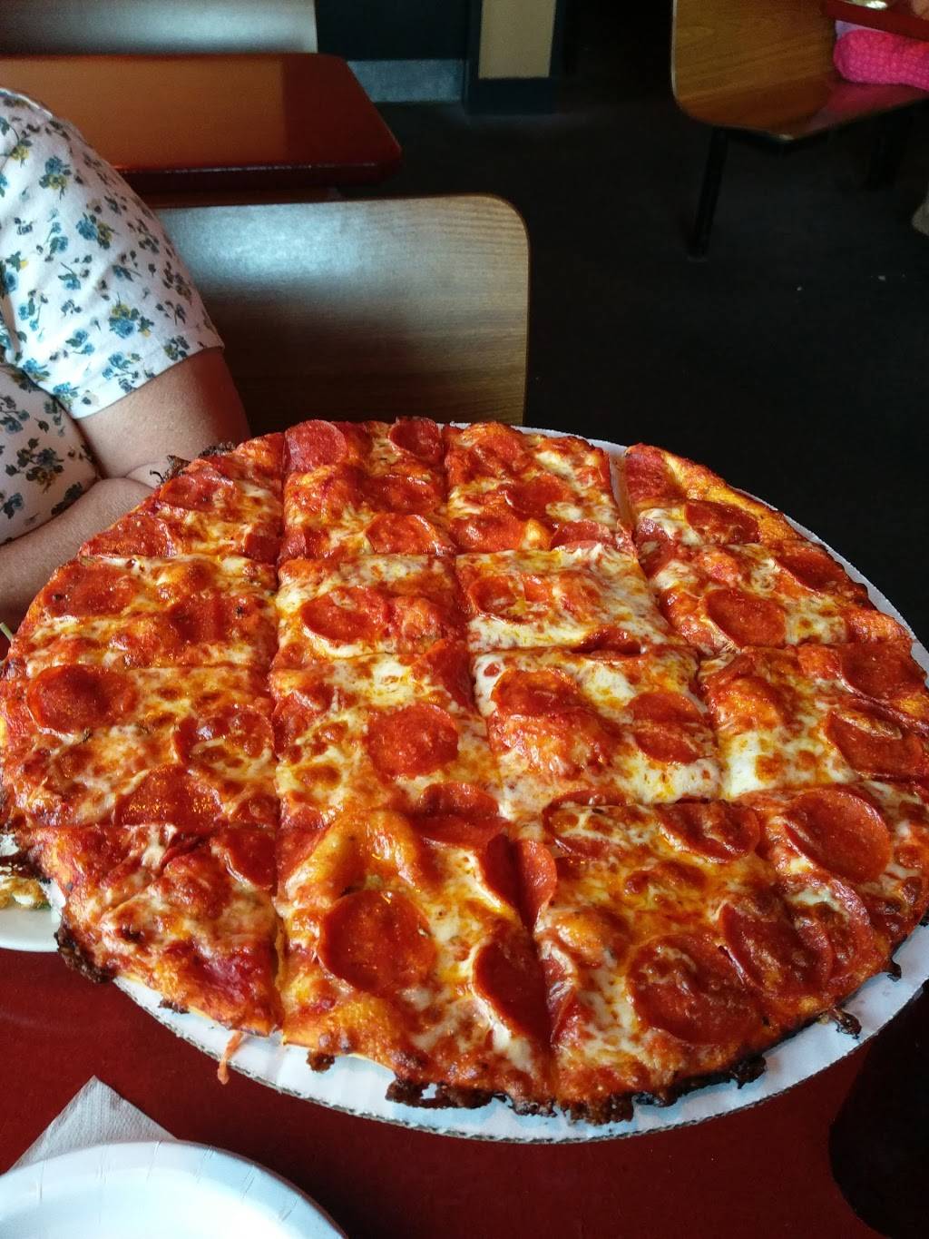 Big Johns Pizza | meal delivery | 104 Thompson St, Whitehall, MI 49461, USA | 2318944129 OR +1 231-894-4129
