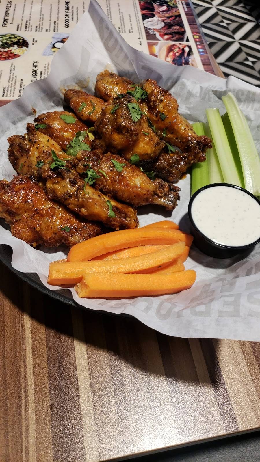 Rock & Brews Restaurant | restaurant | 2900 E Airport Dr, Ontario, CA 91761, USA | 9093231810 OR +1 909-323-1810