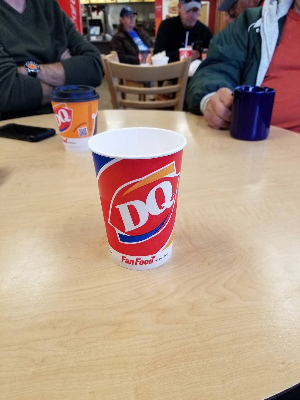 Dairy Queen Grill & Chill | restaurant | 817 S Main St, Brownsville, KY 42210, USA | 2705973791 OR +1 270-597-3791