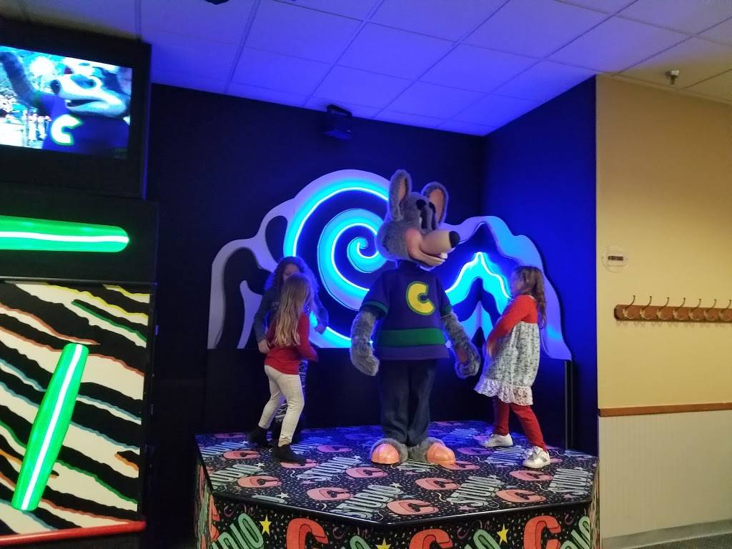 Chuck E. Cheese | restaurant | 559 N Green River Rd, Evansville, IN 47715, USA | 8124730004 OR +1 812-473-0004