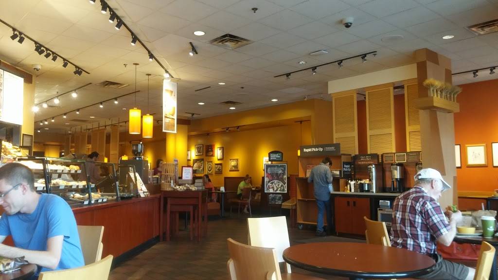 Panera Bread | cafe | 751 Roosevelt Road, Glen Ellyn, IL 60137, USA | 6309428955 OR +1 630-942-8955