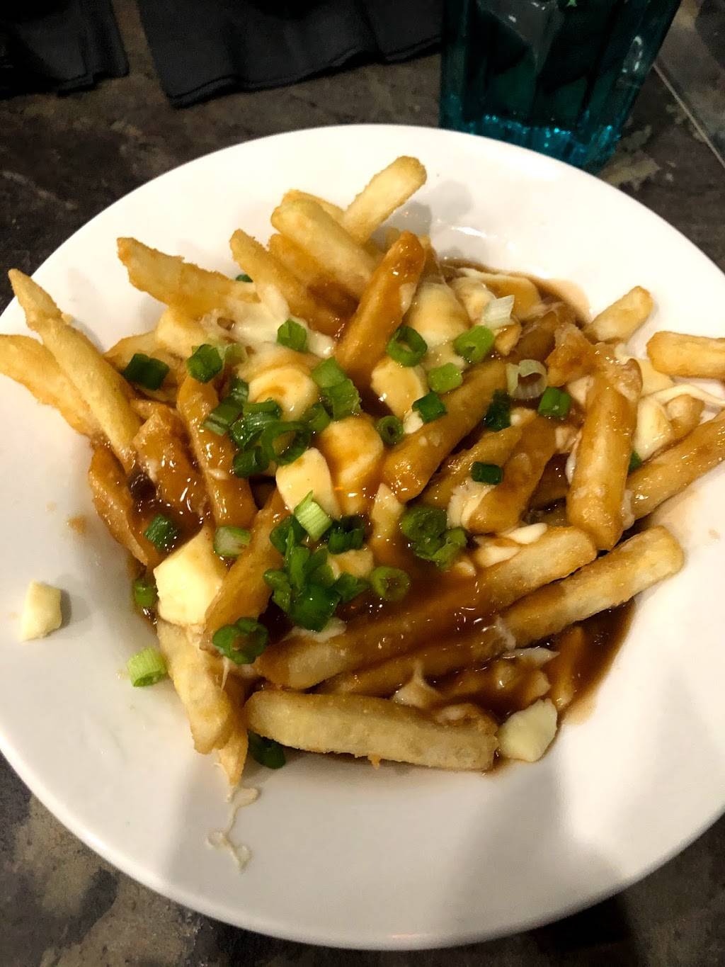 Johnny Custard | restaurant | 1961 Lawrence Ave E, Scarborough, ON M1R 2Y8, Canada | 4165517754 OR +1 416-551-7754