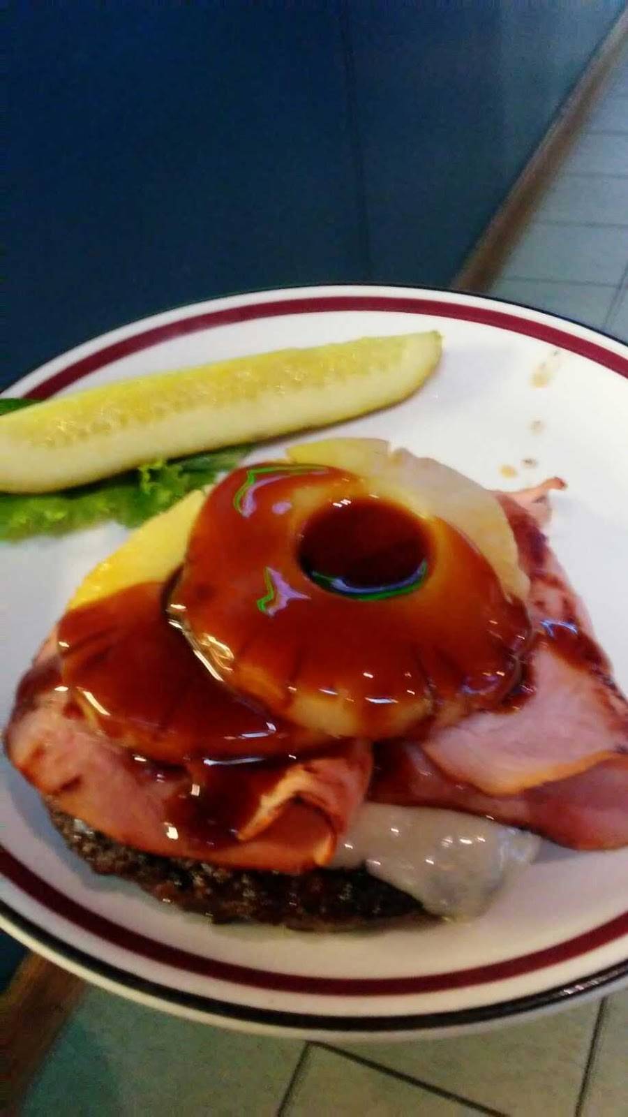 Inn At Eagle Sticks | restaurant | 2655 Maysville Pike, Zanesville, OH 43701, USA | 7404544900 OR +1 740-454-4900