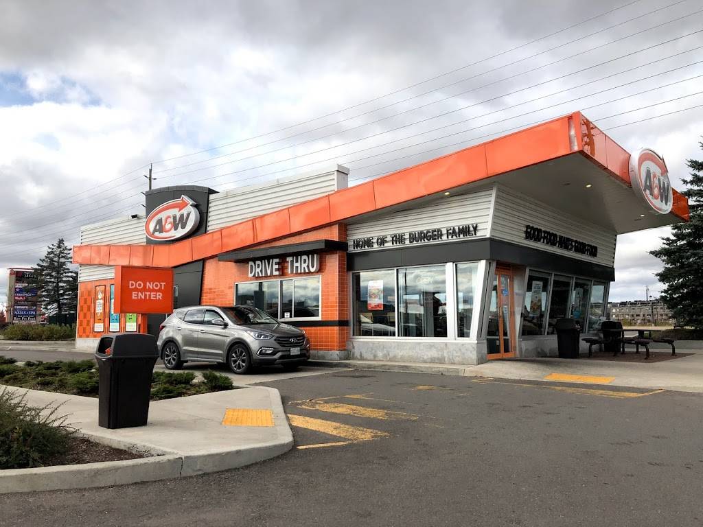 A&W Canada | restaurant | 390 Dundas St E, Oakville, ON L6H 6Z9, Canada | 9052576822 OR +1 905-257-6822