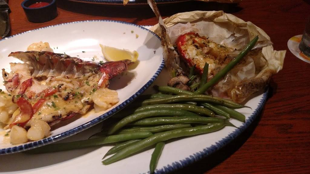 Red Lobster | restaurant | 10000 US-17 BUS, Myrtle Beach, SC 29572, USA | 8434977761 OR +1 843-497-7761
