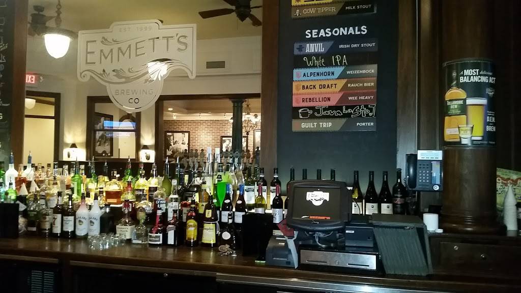 Emmetts Brewing Company | restaurant | 121 W Front St, Wheaton, IL 60187, USA | 6304807181 OR +1 630-480-7181