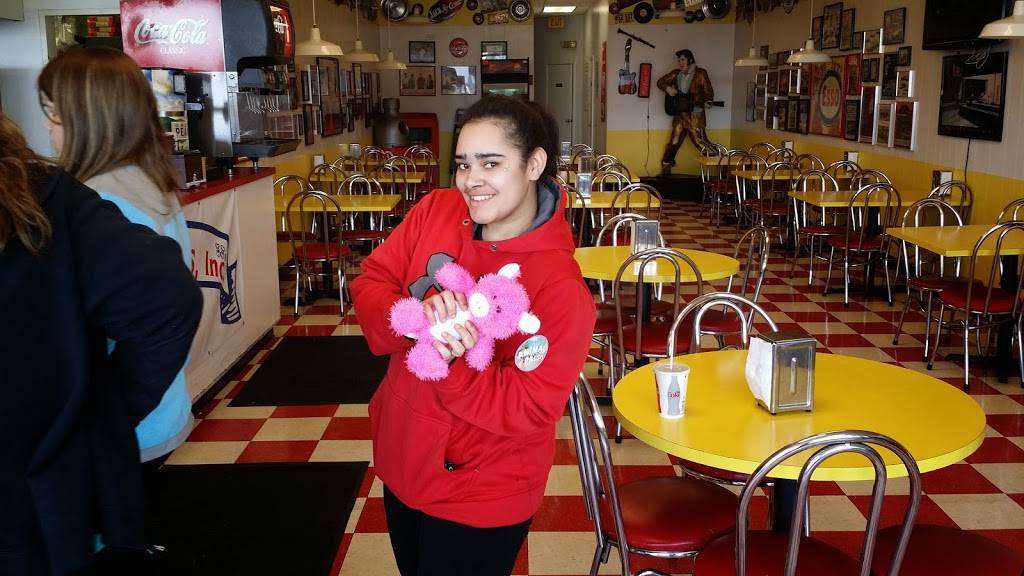 Jodys Hot Dogs | restaurant | 326 Republic Ave, Joliet, IL 60435, USA | 8157290251 OR +1 815-729-0251