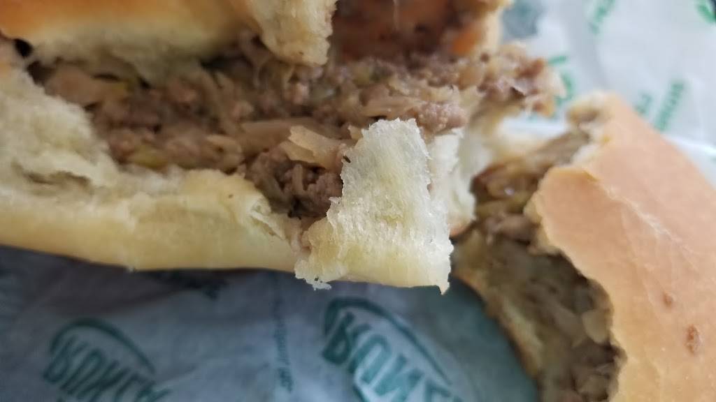 Runza Restaurant | restaurant | 430 168th St, Omaha, NE 68118, USA | 4022893555 OR +1 402-289-3555