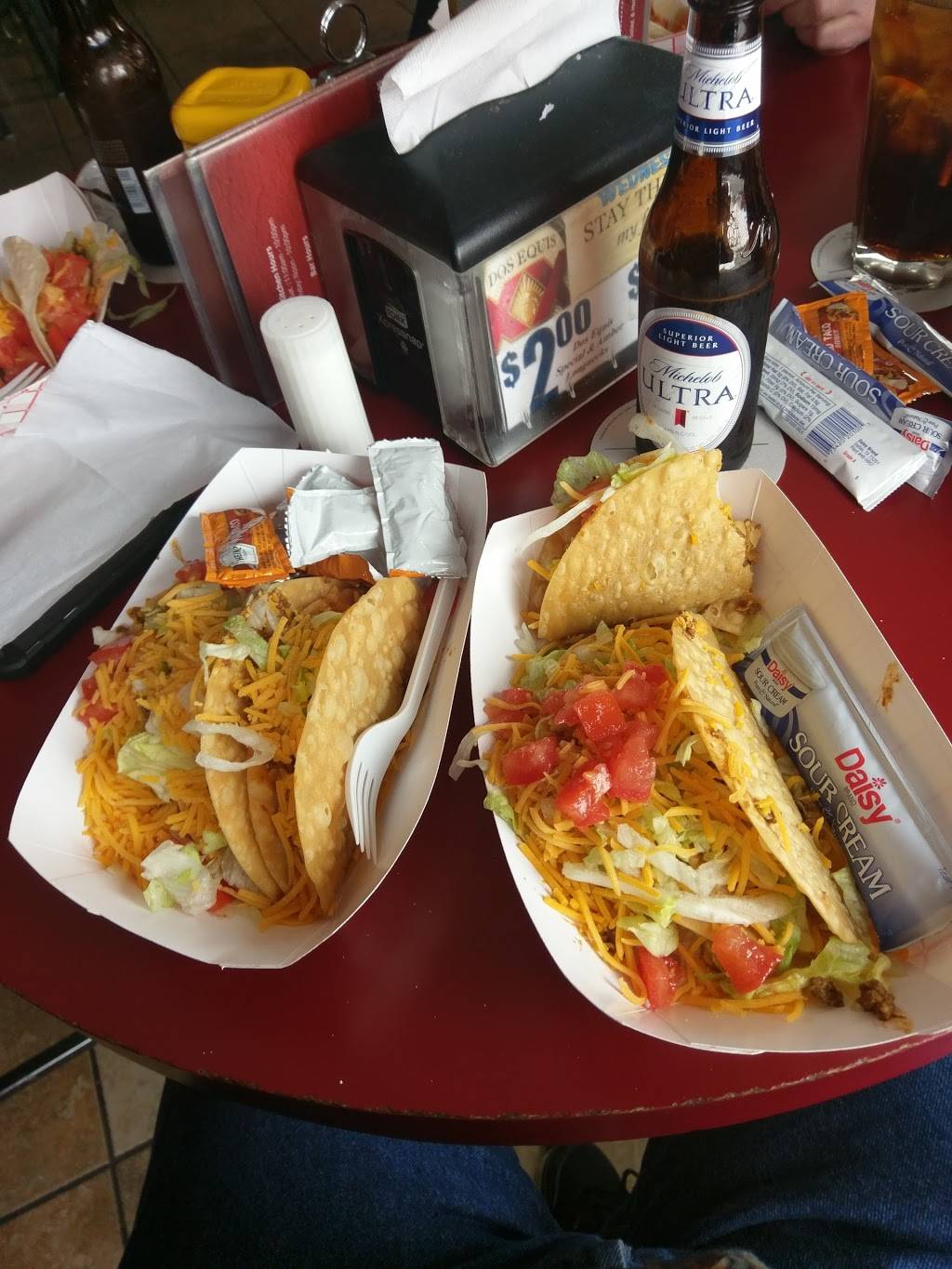 The Red Bar and Grill | restaurant | 416 Beltline Rd, Collinsville, IL 62234, USA | 6182238822 OR +1 618-223-8822