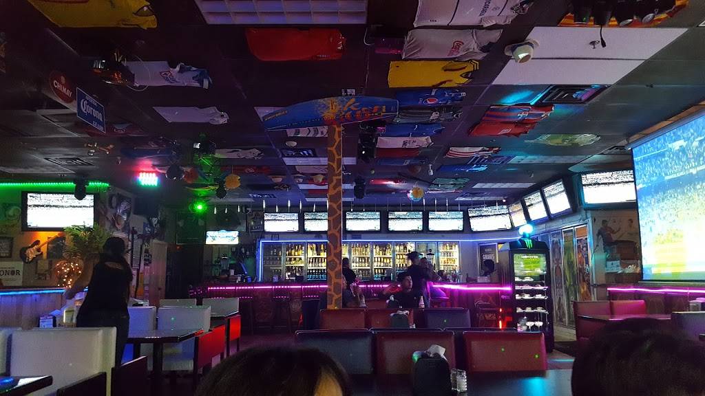 Girafas Sports GRILL | restaurant | 5096 Forest Hill Blvd #900, West Palm Beach, FL 33415, USA | 5614326666 OR +1 561-432-6666