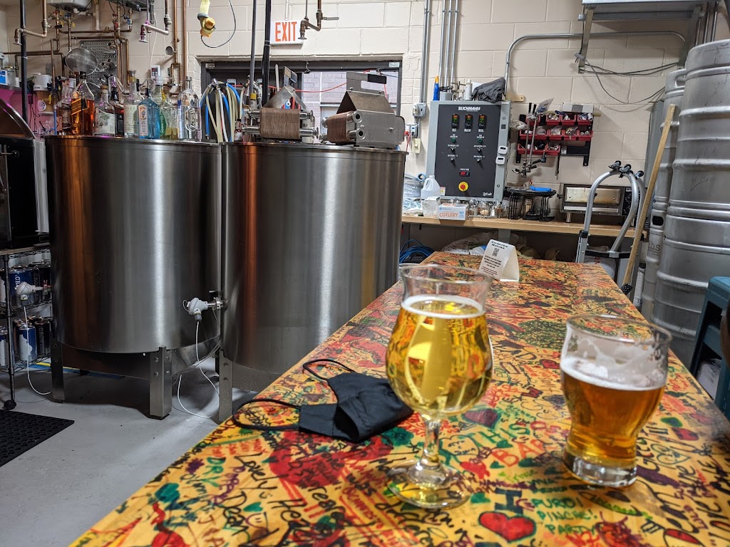 Fibs Brewing | restaurant | 260 Howard Ave, Des Plaines, IL 60018, USA | 8472279790 OR +1 847-227-9790