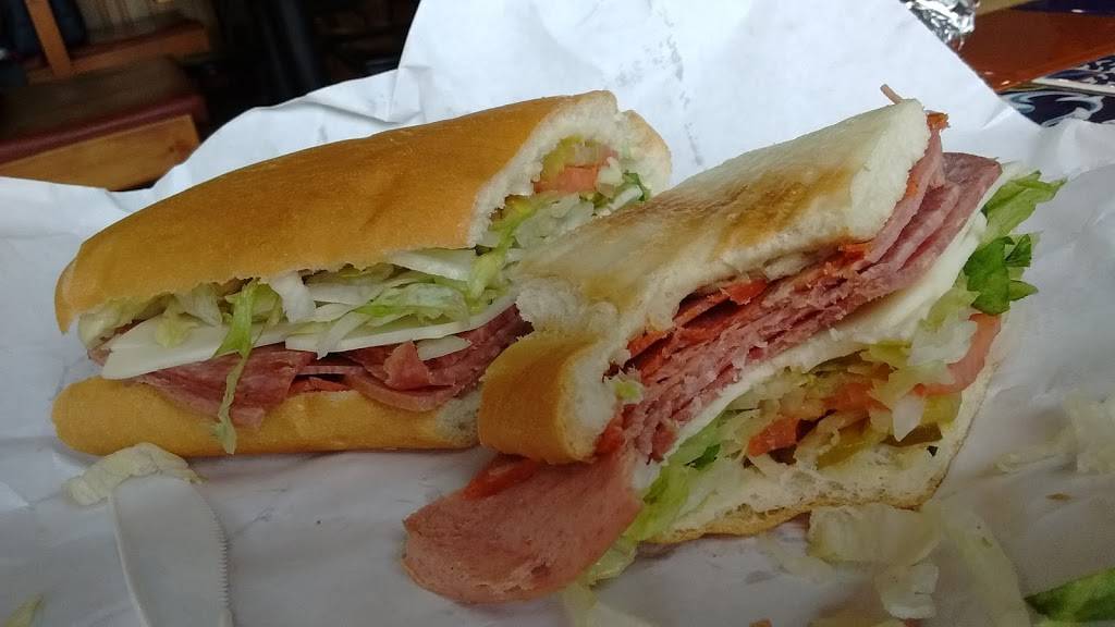 Downtown Sandwich & Ice Cream | meal takeaway | 100 10th Ave, Menominee, MI 49858, USA | 9068642376 OR +1 906-864-2376