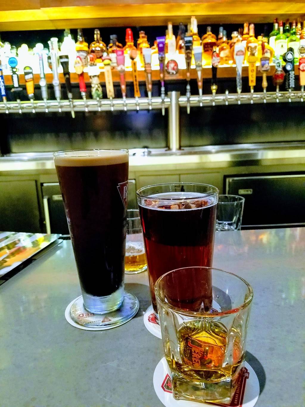 BJs Restaurant & Brewhouse | restaurant | 10000 Coors Boulevard Northwest Ste LI10, Albuquerque, NM 87114, USA | 5055456040 OR +1 505-545-6040