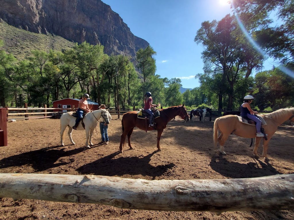 Cottonwood Cove Guest Ranch | restaurant | 13046 CO-149, Creede, CO 81130, USA | 7196582242 OR +1 719-658-2242