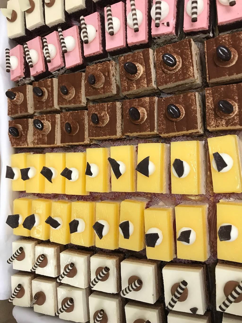 Dolce Italia Desserts, Inc. | restaurant | 215 S Pacific St #107, San Marcos, CA 92078, USA | 7607447844 OR +1 760-744-7844