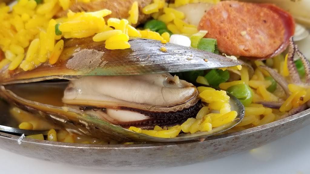 Beachside Bar-Cafe | restaurant | 5905 Sandspit Rd, Goleta, CA 93117, USA | 8059647881 OR +1 805-964-7881