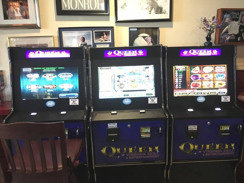 Moes Peyton Place | restaurant | 6516 Backlick Rd, Springfield, VA 22150, USA | 7034516620 OR +1 703-451-6620