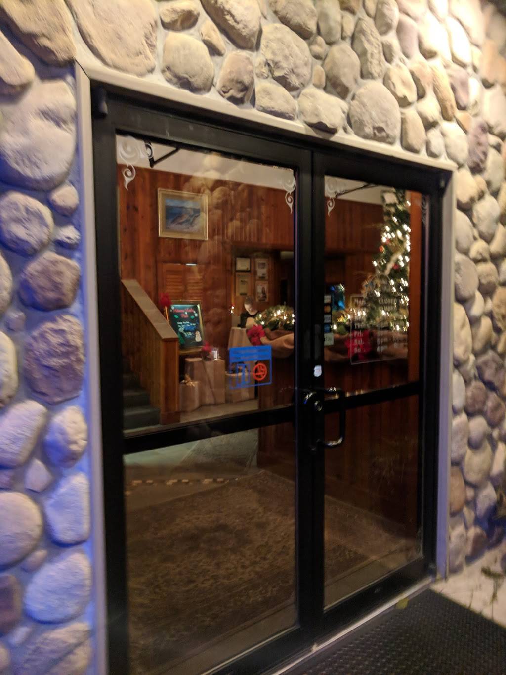 Adams Lake Pub | restaurant | 5365 E 620 S, Wolcottville, IN 46795, USA | 2608543463 OR +1 260-854-3463