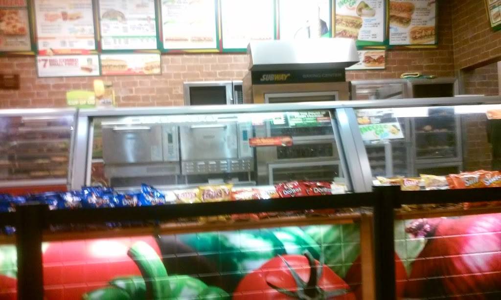 Subway | restaurant | 2050 NW 107th Ave, Miami, FL 33172, USA | 3055947703 OR +1 305-594-7703