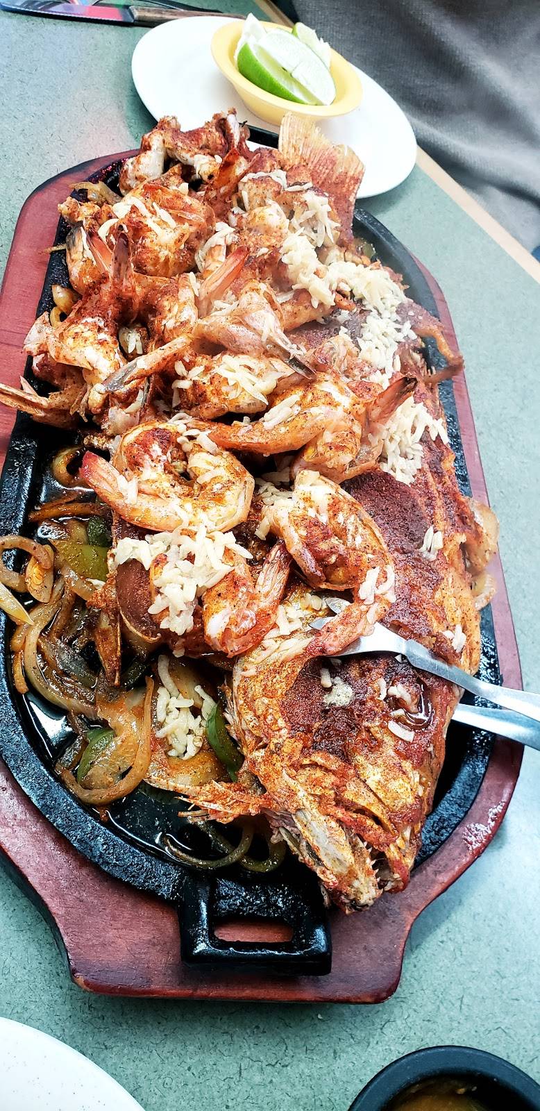 Tampico Seafood #1 | restaurant | 2115 Airline Dr, Houston, TX 77009, USA | 7138628425 OR +1 713-862-8425