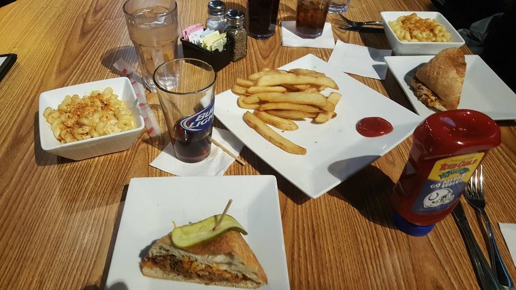 Detour American Grille & Bar | restaurant | 10158 Brooks School Rd, Fishers, IN 46037, USA | 3176699333 OR +1 317-669-9333