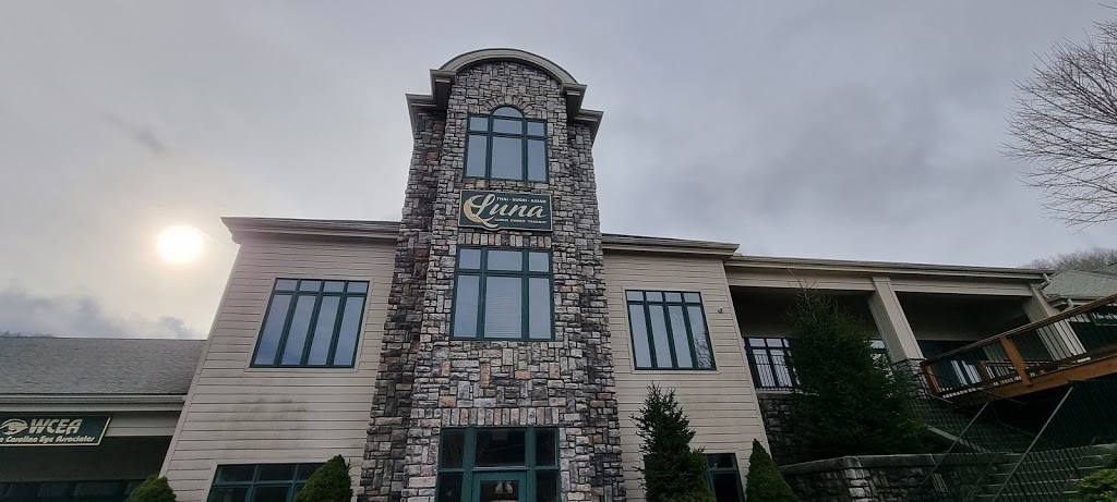 Luna Thai & Sushi Restaurant | restaurant | 3990 NC-105, Linville, NC 28646, USA | 8287839284 OR +1 828-783-9284