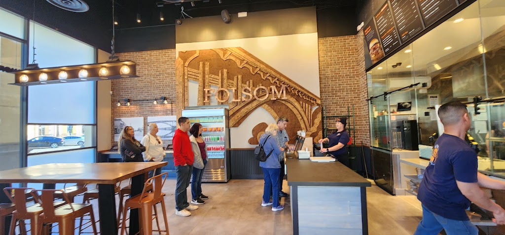 The Melt | restaurant | Across from Barnes & Noble, 330 Palladio Pkwy Spc 2023, Folsom, CA 95630, USA | 9162937766 OR +1 916-293-7766