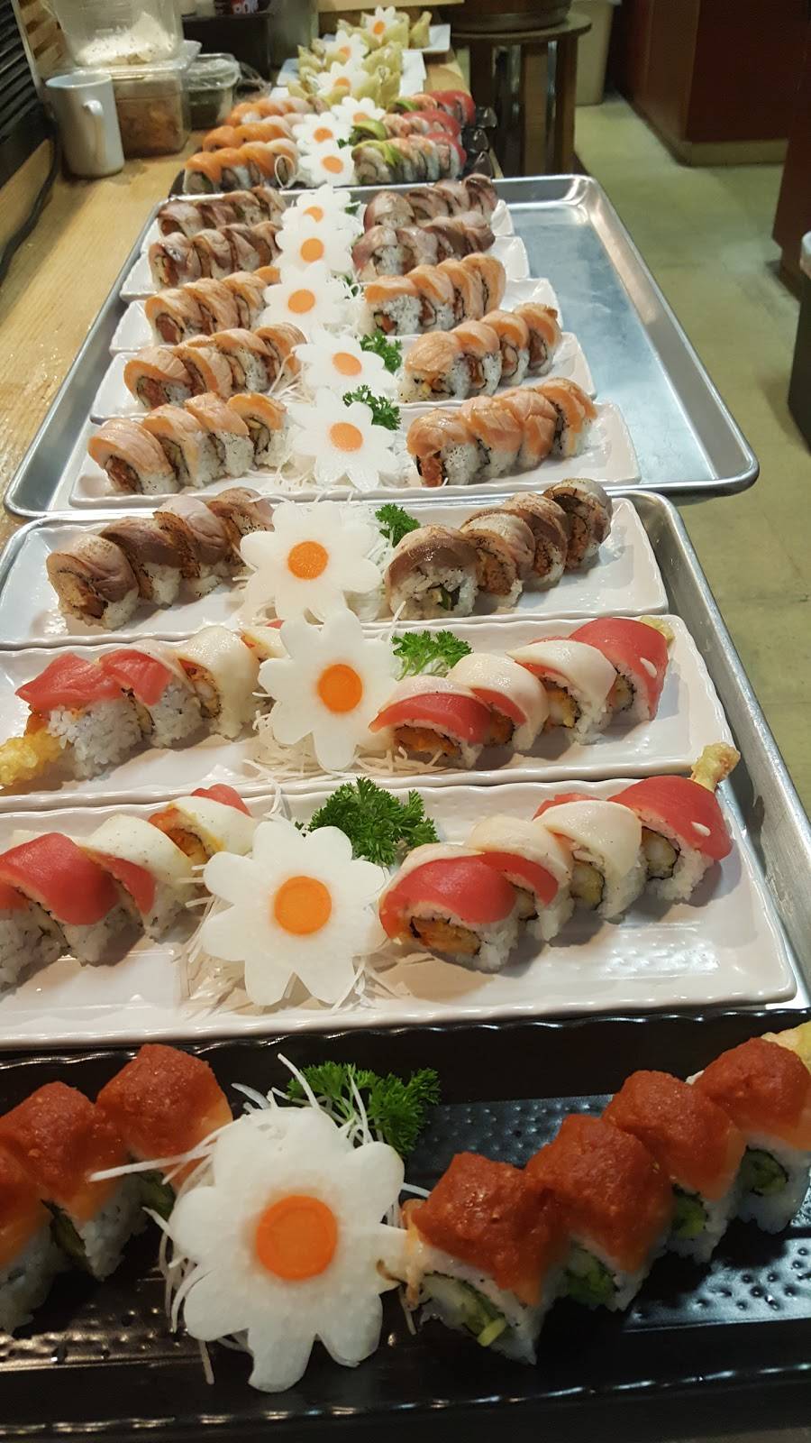 Edo Sushi &Sake | restaurant | 19400 36th Ave W #101, Lynnwood, WA 98036, USA | 4253611055 OR +1 425-361-1055