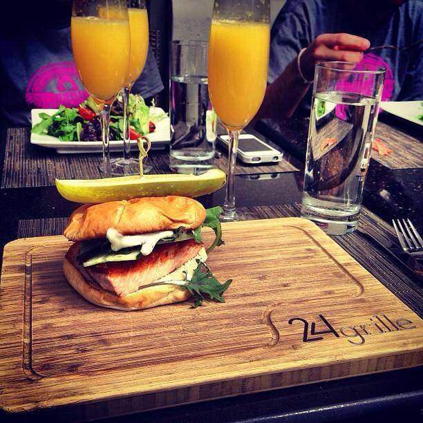 24Grille | restaurant | 204 Michigan Ave, Detroit, MI 48226, USA | 3139643821 OR +1 313-964-3821