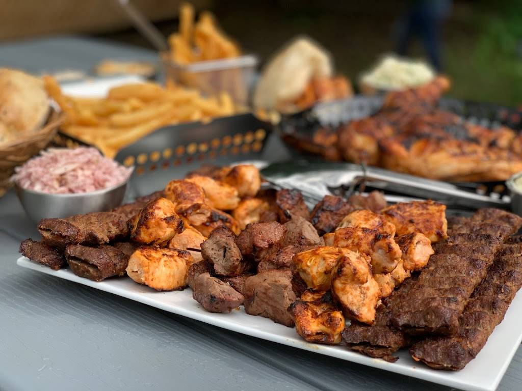 Grillade Damlaj | restaurant | 1712 Rue DOxford, Saint-Laurent, QC H4L 1B6, Canada | 5143378333 OR +1 514-337-8333