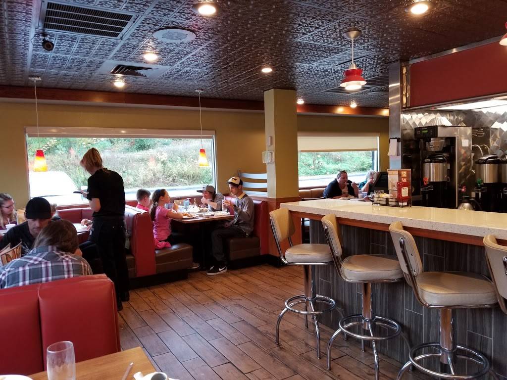 Dennys | restaurant | 123 Civic Center Dr, Augusta, ME 04330, USA | 2076231290 OR +1 207-623-1290