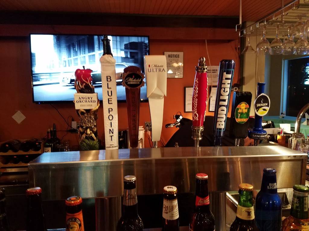 The Bricks Bar & Grill Sebring | restaurant | 113 S Commerce Ave, Sebring, FL 33870, USA | 8633140486 OR +1 863-314-0486