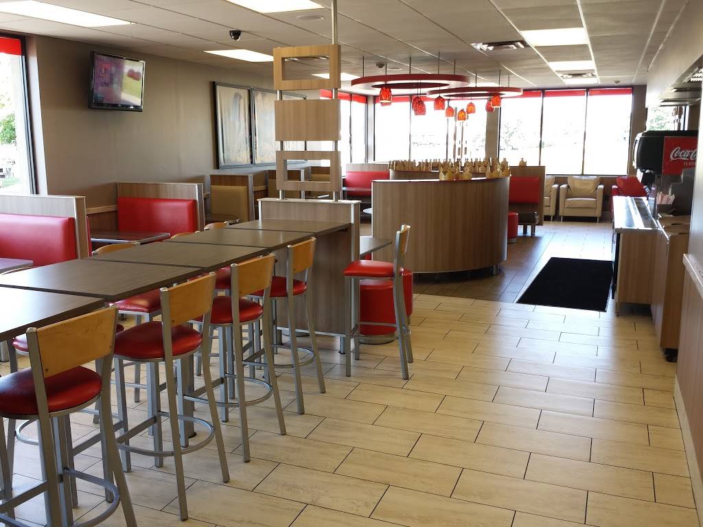 Burger King | restaurant | 130 Pixley Rd, Rochester, NY 14624, USA | 5852470507 OR +1 585-247-0507