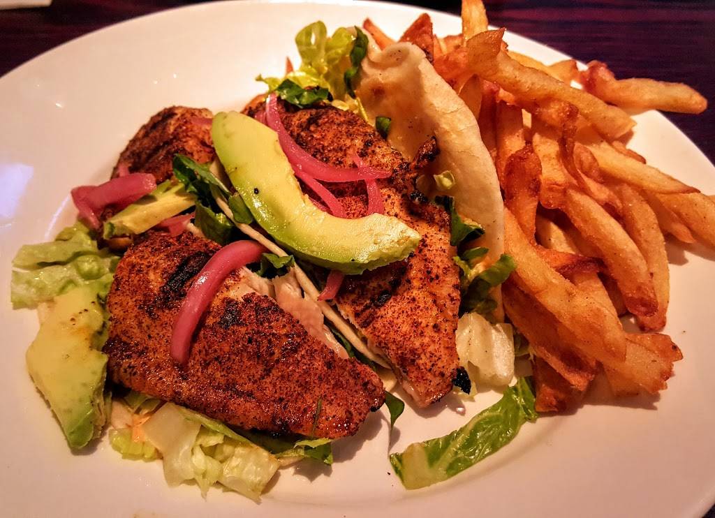 Marlows Tavern | restaurant | 881 Ridgewalk Pkwy #108, Woodstock, GA 30188, USA | 7707263785 OR +1 770-726-3785